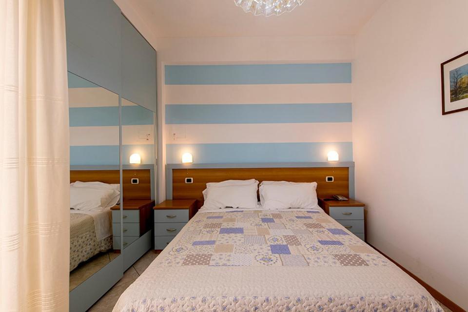 Hotel Le Soleil San Benedetto del Tronto Esterno foto