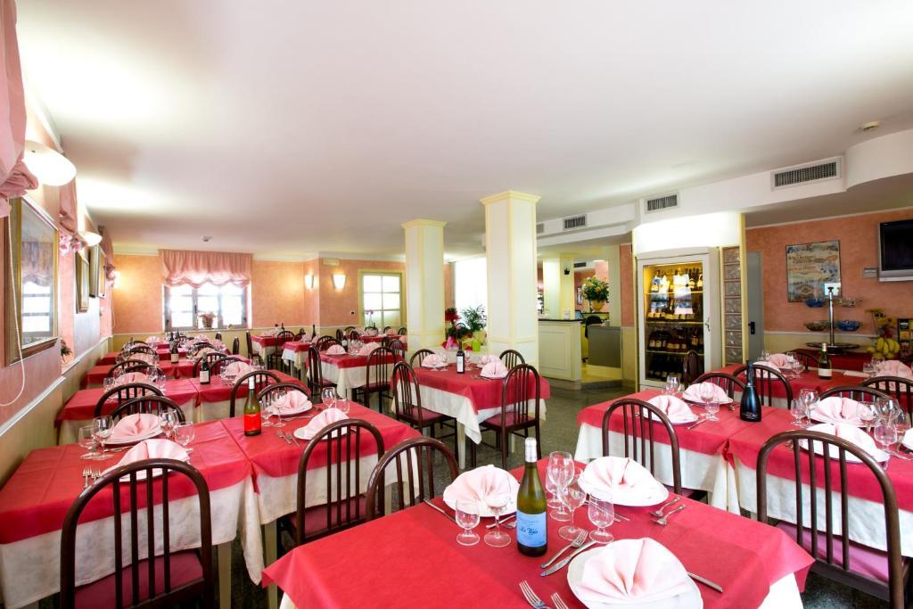 Hotel Le Soleil San Benedetto del Tronto Esterno foto