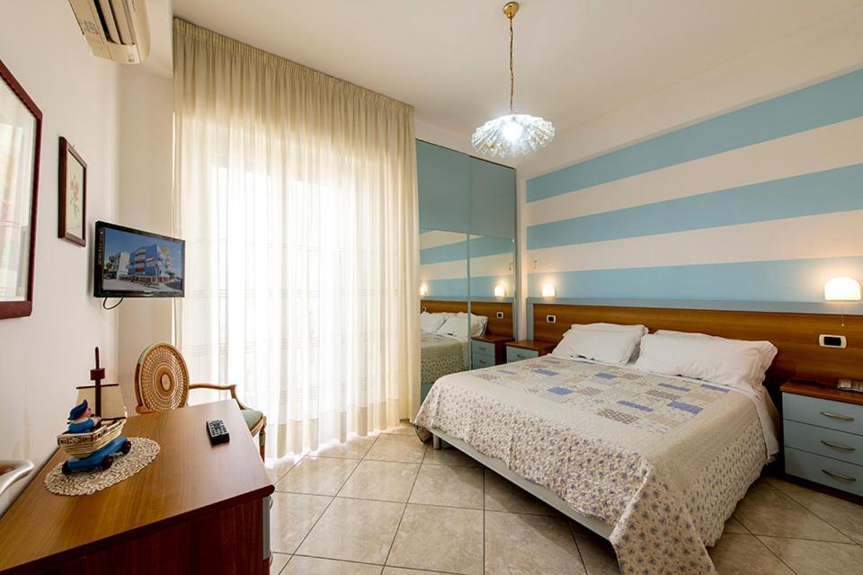 Hotel Le Soleil San Benedetto del Tronto Esterno foto